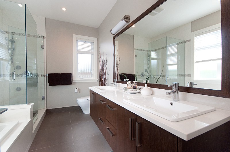 2728-west-37th-ave-master-bath