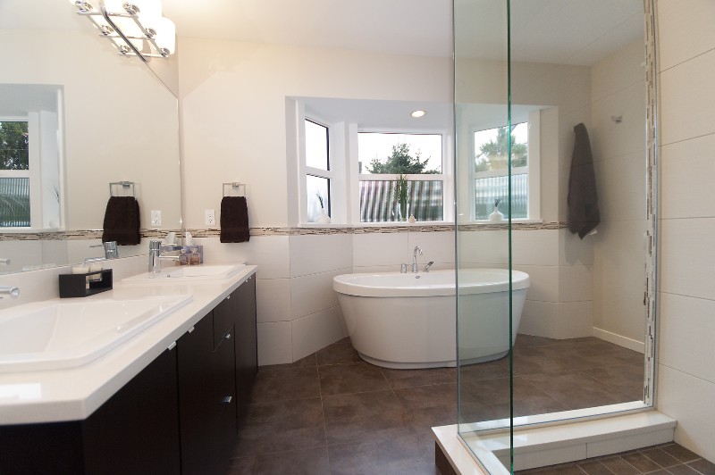 2978-west-38th-ave-master-bathrm